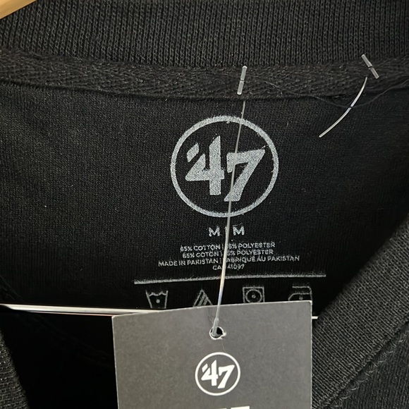 NWT 47, Black Crewneck Pocket Print NBA Toronto Raptors Size M - Picture 3 of 5